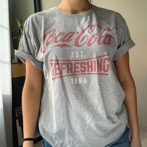 Vintage-like Coca Cola T-shirt - Picture 3 of 5